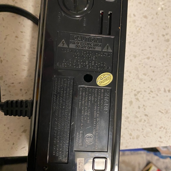 SHARP Digital Alarm Clock with USB 2 amp Port and 2 AC Outlets - Model: SPC137 - Picture 14 of 15